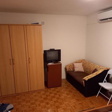 Villa Dubravka 1 Funtana Esterno foto